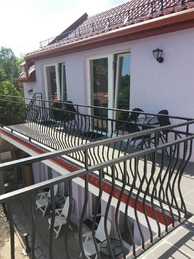Gosciniec Solan Hotel Jeleniow Exterior foto