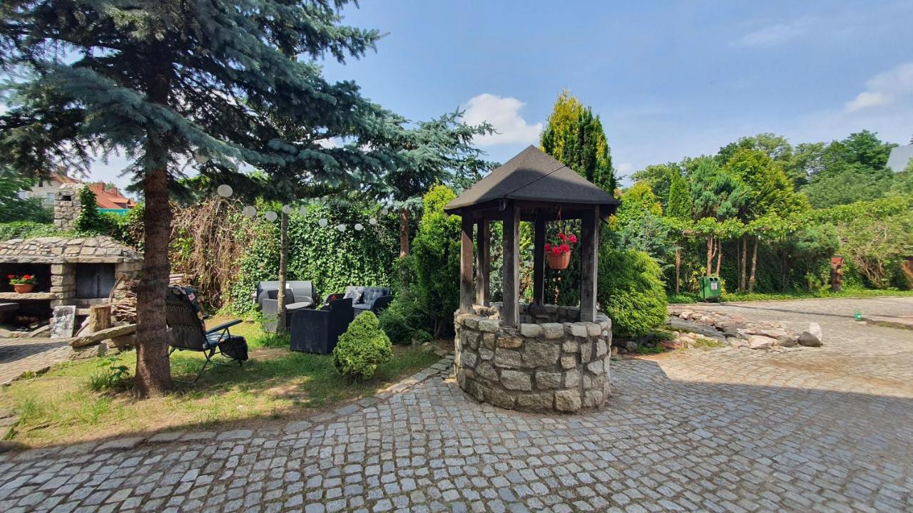 Gosciniec Solan Hotel Jeleniow Exterior foto